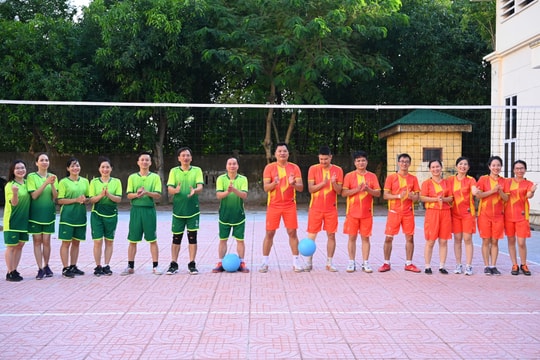 Sôi nổi hoạt động giao lưu thể thao nhân ngày thành lập Báo Nghệ An