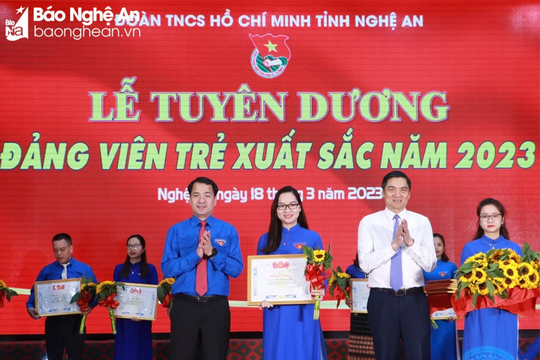 2 ‘nhà nông trẻ’ Nghệ An được trao Giải thưởng Lương Định Của 