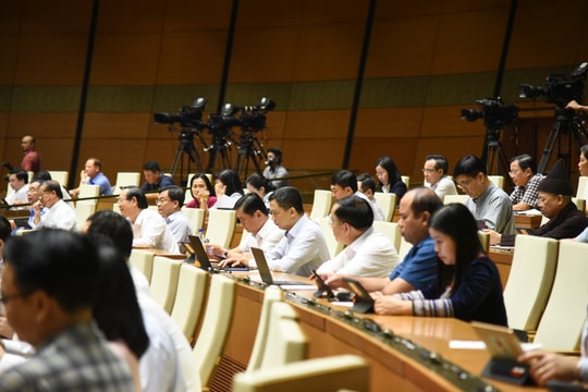 Quốc hội thông qua thời điểm cải cách tổng thể chính sách tiền lương bắt đầu từ 1/7/2024