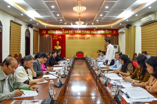 Đoàn công tác Hội Luật gia Việt Nam làm việc với Thường trực Tỉnh ủy Nghệ An