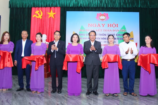 Phó Chủ tịch Thường trực HĐND tỉnh tham gia ngày hội Đại đoàn kết toàn dân tộc tại Thanh Chương