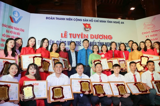 Tuyên dương 30 giáo viên, giảng viên trẻ tiêu biểu tỉnh Nghệ An năm 2023
