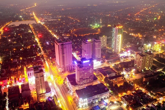 Đô thị Vinh từng bước xây dựng 'thành phố ánh sáng'