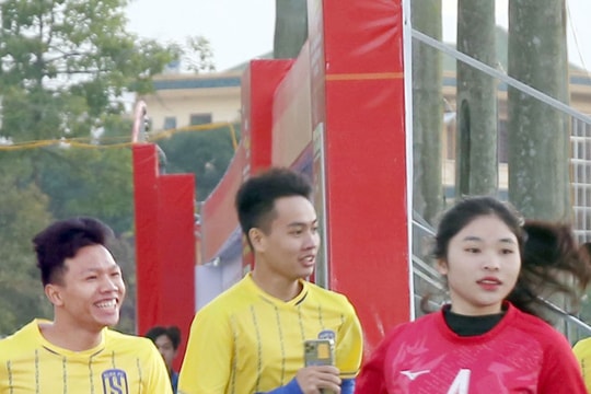 Khởi động giải chạy 'Tết ấm miền Tây xứ Nghệ'