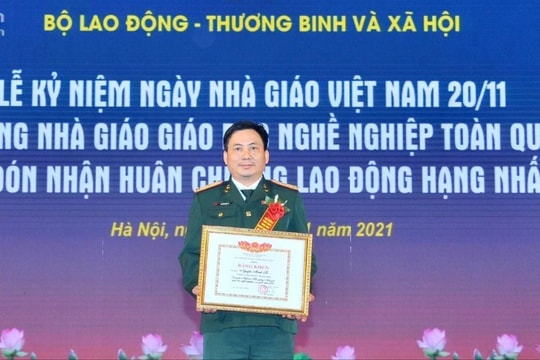 Trung tá, nhà giáo Nguyễn Minh Tú: 'Vinh dự là nhà giáo giáo dục nghề nghiệp tiêu biểu toàn quốc'
