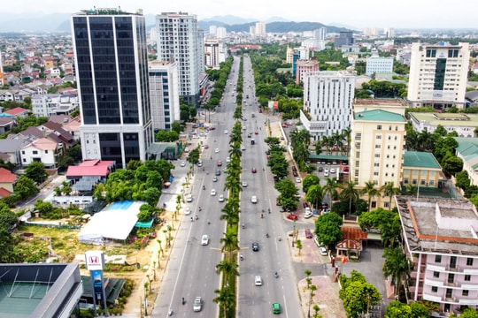 Which roads are going to be upgraded in Vinh city?