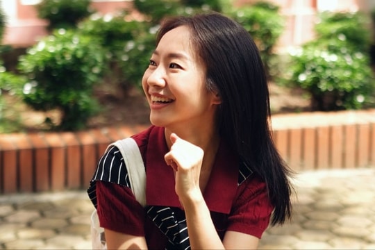 Nhan sắc nữ diễn viên sinh năm 1996 đang gây bão trong 'Chúng ta của 8 năm sau'