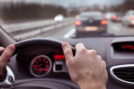 Những sai lầm ngớ ngẩn người mới lái xe thường mắc