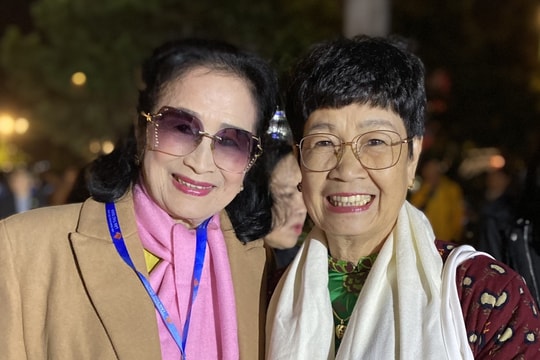 NSND Trà Giang nhiều năm không đóng phim vẫn là tâm điểm chú ý ở tuổi 81