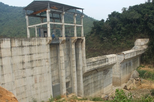 Nghệ An: Nhiều hệ lụy vì các dự án thủy điện chậm tiến độ