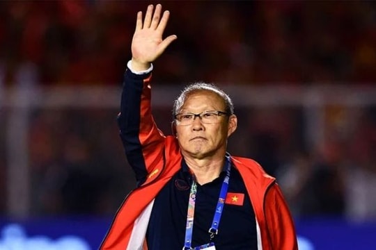 Công ty đại diện phủ nhận huấn luyện viên Park Hang-seo kí hợp đồng với Câu lạc bộ TP. Hồ Chí Minh; Ronaldo được đề cử Cầu thủ xuất sắc nhất năm 2023