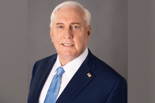 Đại tá Mỹ về hưu nhận định Ukraine đàm phán với Nga càng sớm càng tốt