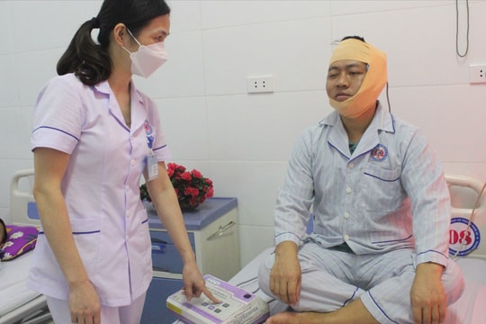 Điều trị hiệu quả liệt mặt, méo miệng tại Bệnh viện Y học cổ truyền Nghệ An