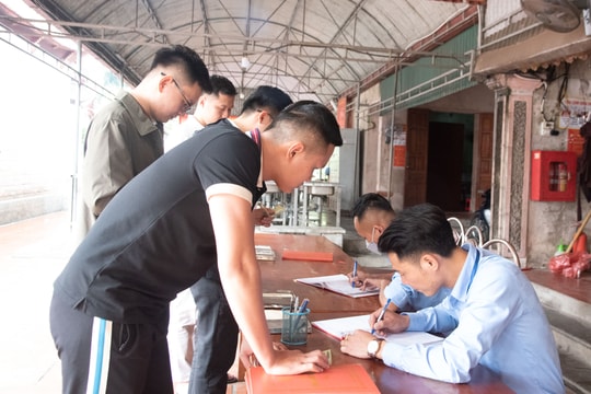 Nghệ An sẽ kiểm tra tổng thể việc quản lý tiền công đức ở di tích 