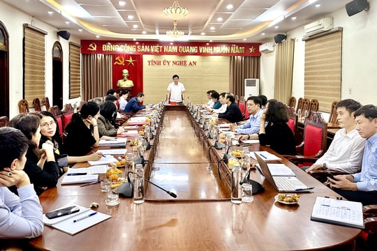 Kiểm điểm tập thể, cá nhân lãnh đạo, quản lý Văn phòng Tỉnh ủy 