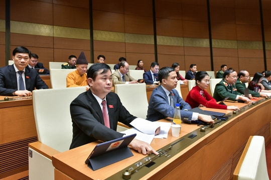 Quốc hội đồng ý bổ sung 1.275 tỷ đồng chi đầu tư để giải quyết đền bù giải phóng mặt bằng dự án mở rộng Quốc lộ 1 đoạn qua tỉnh Nghệ An