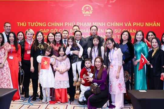 Thủ tướng: Dù đi đâu, chúng ta đều có quyền tự hào là người Việt Nam