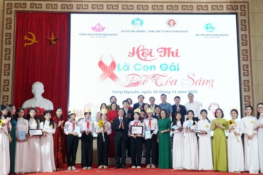 Sôi nổi hội thi 'Là con gái để tỏa sáng'