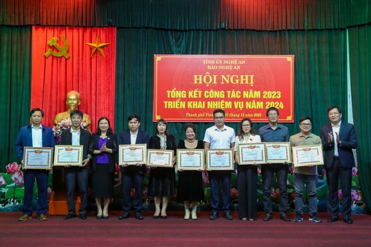 Tiếp tục phát triển Báo Nghệ An trên nhiều nền tảng số 