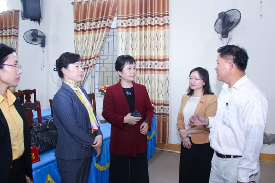 Cử tri huyện Nghi Lộc kiến nghị hỗ trợ bảo hiểm y tế cho người hoạt động không chuyên trách ở xóm