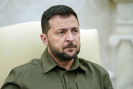 Tổng thống Zelensky: Ukraine sẽ xây dựng công sự phòng thủ từ Donbass đến phía Tây