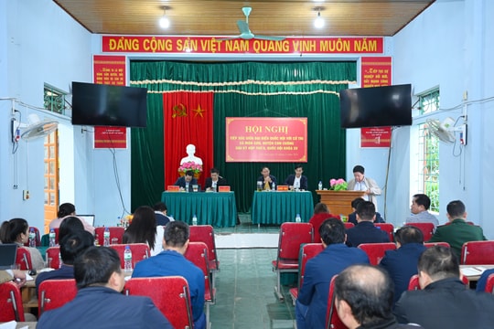 Đại biểu Quốc hội đoàn Nghệ An tiếp xúc cử tri huyện Con Cuông