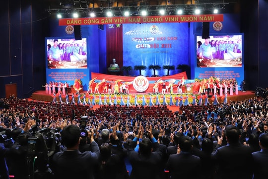 Khai mạc trọng thể Đại hội Công đoàn Việt Nam lần thứ XIII