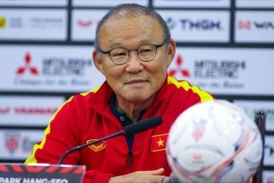 Tiền đạo tuyển Nhật Bản đánh giá cao tuyển Việt Nam; Huấn luyện viên Park Hang-seo sẽ dẫn dắt một đội bóng Đông Nam Á?