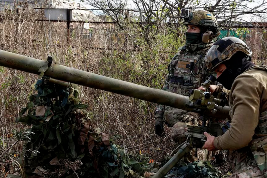 Tướng quân đội Ukraine cảnh báo phương Tây gặp rắc rối lớn