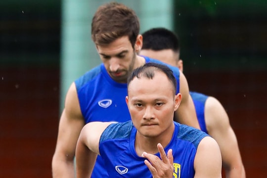 Trọng Hoàng chấn thương, khó kịp trở lại thi đấu vòng 5 V.League