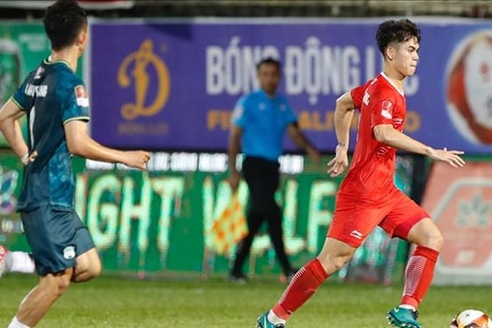 Kết quả HAGL 1-2 Thể Công Viettel: Chủ nhà lún sâu vào khủng hoảng; Bất ngờ với tiền đạo vô danh 'ăn đứt' Messi và Ronaldo