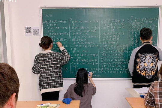 Lãnh đạo Sở Giáo dục và Đào tạo nói về việc đưa tiếng Trung vào giảng dạy