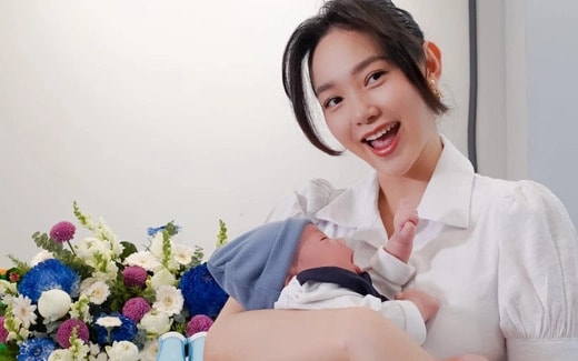 'Mẹ bỉm' Minh Hằng tái xuất với 'Bà chằng'