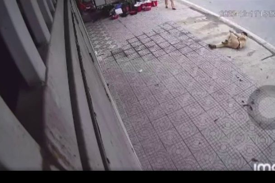 Tạm giữ hình sự nam thanh niên lao xe vào cảnh sát giao thông