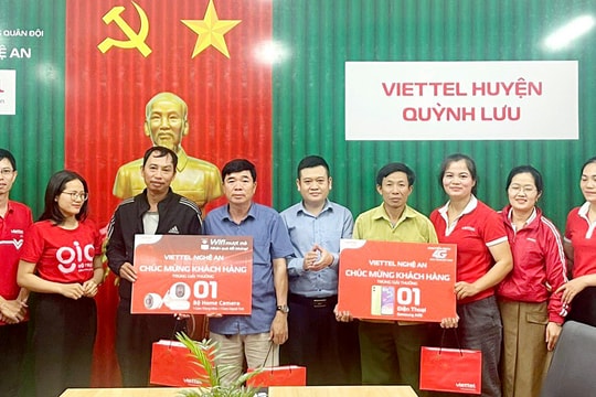 14 khách hàng đầu tiên trúng thưởng điện thoại, camera từ Viettel Nghệ An