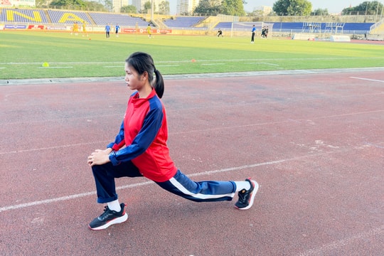 Nghị lực và thành tích ấn tượng của nữ vận động viên điền kinh Nghệ An