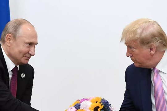 Thế giới năm 2024 sẽ lựa chọn chiến tranh hay hòa bình?