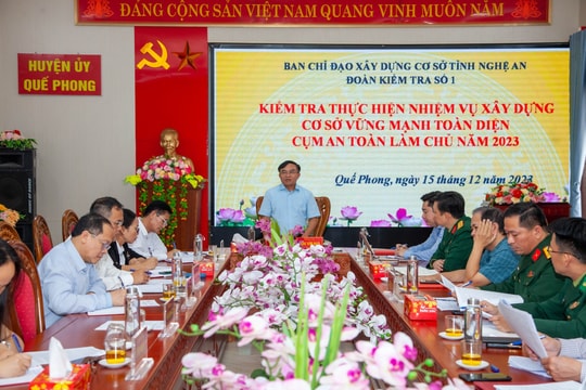 Ban Dân vận Tỉnh uỷ kiểm tra thực hiện nhiệm vụ xây dựng cơ sở vững mạnh toàn diện tại Quế Phong