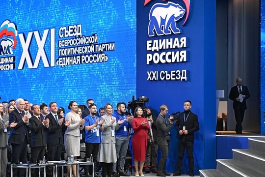 Đảng cầm quyền Nga ủng hộ nỗ lực tranh cử Tổng thống của ông Putin