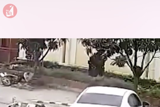 Đạp nhầm chân ga, nữ tài xế gây tai nạn liên hoàn ở thành phố Vinh