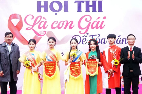 Hơn 500 giáo viên và học sinh tham gia Hội thi 'Là con gái để tỏa sáng'