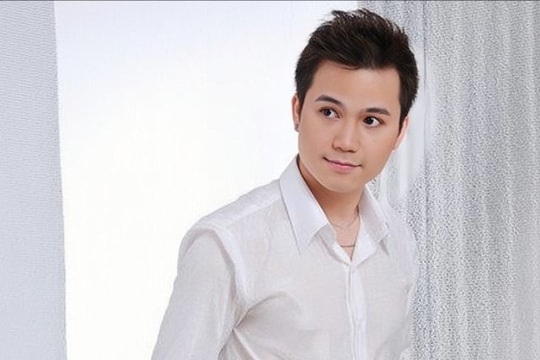 Ca sĩ Tuấn Khang đột ngột qua đời ở tuổi 43
