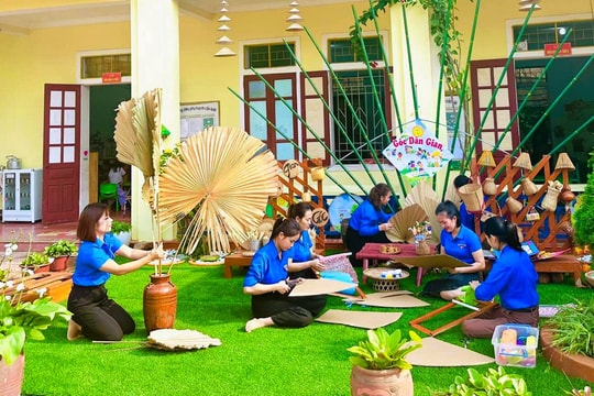 Những tấm gương thanh, thiếu niên 'sống tốt đời, đẹp đạo'