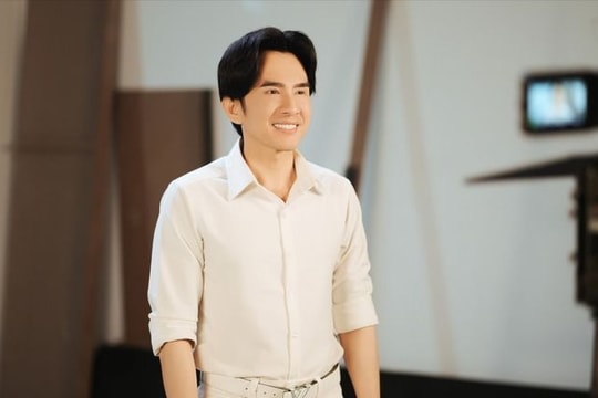 Đan Trường gây sốt khi đóng phim Tết