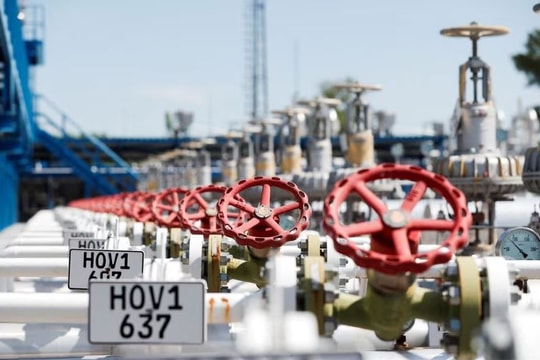 Châu Âu lo lắng Ukraine 'khóa van' khí đốt của Nga 