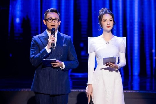 Á hậu Thụy Vân: 'Tôi không phẫu thuật thẩm mỹ'