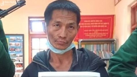 Bắt đối tượng người nước ngoài vận chuyển ma túy và pháo nổ