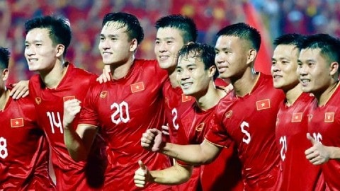 Thái Sơn Nam đại thắng, đại diện của Malaysia gây sốc; Vì sao ĐT Việt Nam chọn đội bóng có thể hình châu Âu đá giao hữu?