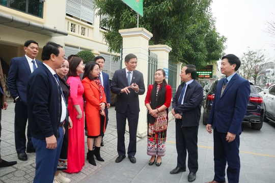 Gặp mặt Đoàn đại biểu Nghệ An đi dự Đại hội đại biểu toàn quốc Hội Nông dân Việt Nam