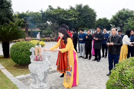 Nghệ An kỷ niệm 156 năm ngày sinh nhà chí sĩ yêu nước Phan Bội Châu